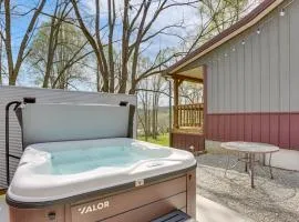 Laurelville Home w/ Hot Tub & Fire Pit