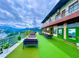 The Edge Heavan Resort - Luxury Rooms With Open Terrace Near JW Marriott，位于穆索里的酒店