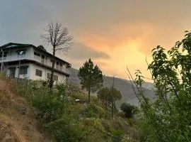 AtulyaNeer Lakeview Cottage