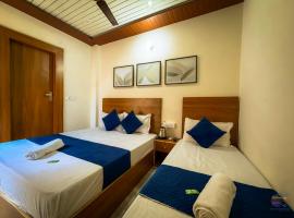 Hriday bihari kunj hotel Near Prem mandir，位于范兰德凡的酒店