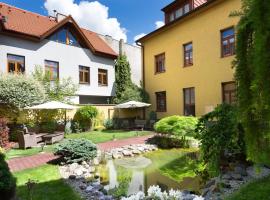 Penzión Hradbová Old Town Residence & SPA，位于科希策的酒店