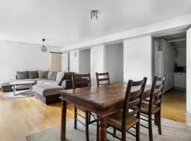 2 bedrooms 1 bathroom kitchen apartment