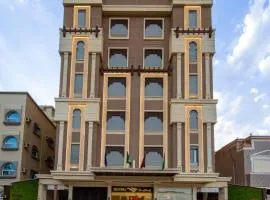 Redwaves Hotel