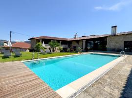 Hotel Rural Alves - BRAGA - Casa Alves de Torneiros，位于Penso的酒店