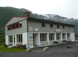 HI Borlaug Vandrerhjem，位于BorgundBorgund Stave Church附近的酒店