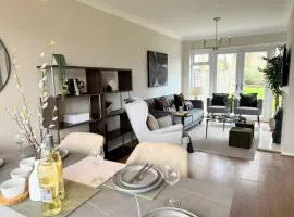 Spacious house for 7 - Ideal for Solihull NEC - Work and Family Groups