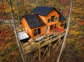 Skyward Chalet - Hot Tub - Fire Pit - Deck - RRG
