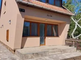 Árnyas Part Vendégház