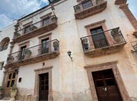 Hotel el Real，位于雷亚尔卡托尔塞的酒店