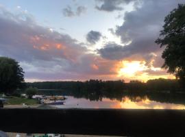 Joyosada - Ferienhäuser in Seenlandschaft，位于Prusim的酒店