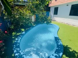 Gran Casa, Con Piscina, Estacionamiento y Vista al Mar，位于康康的酒店