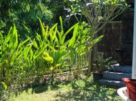 Charming 2BR Home Close to Pering Beach Gianyar