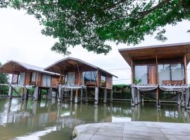 Saung Komando Ciwidey，位于Winducina的酒店