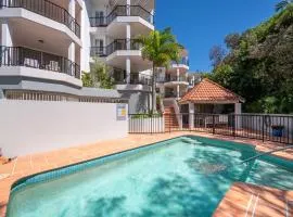 Delightful apartment close to the beach, Sunshine Beach