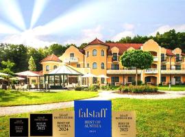 Romantikschlössl Loipersdorf Adults Only，位于Grieselstein的酒店