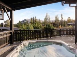 Cabin With Ski-Inout And Hot Tub In Fageråsen，位于特吕西尔的酒店