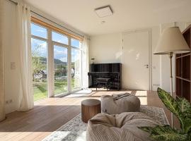 HOUSE CAMELIA - Stilvolles, großzügiges 2-Zimmer-Apartment，位于Irrel的酒店