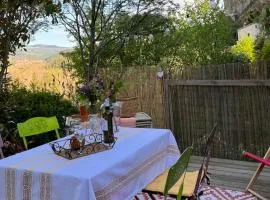 Vue exceptionnelle & Terrasse au calme -studio indépendant - Gorges du Haut Allier