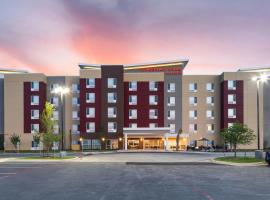 TownePlace Suites by Marriott San Antonio Universal City, Live Oak，位于Selma的酒店