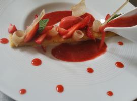 Les Chambres de l'Ady，位于Valady的酒店