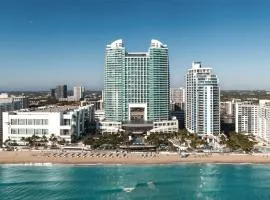 Signia by Hilton Diplomat Beach Resort