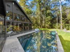 Mabel Perfect Noosa Hinterland Gem with Heated Pool