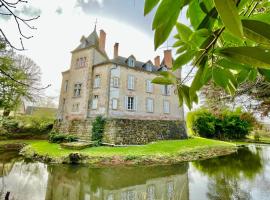 Chateau de Bouquetraud，位于Franchesse的酒店