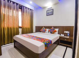 Hotel Shakti Palace，位于Ponda的酒店