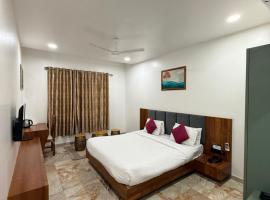 The Naklang Hotel & Restro，位于Rāmdevra的酒店