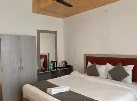 Night Inn Paradise