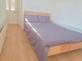 Glory room ensuite