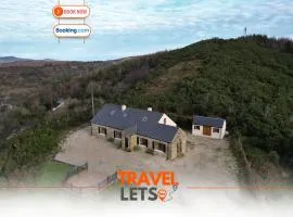 5 Bedroom House By Travel Lets Holiday Homes Donegal With Sweeping Lake & Hill Views