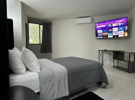 Casa Moderna, Ubicación Estrategjca，位于Cedro的酒店