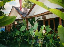 Anjani Larva Cottage - Homestay and Eatery，位于森纳儒的酒店