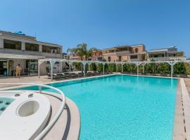 Pino Resort with shared pool，位于托雷拉皮罗的酒店