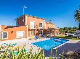 Quinta das Yuccas by Algarve Holidays