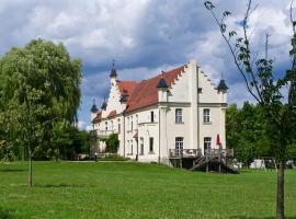Gutshaus Penzlin，位于Meyenburg的酒店