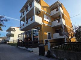Hotel ADMIRAL POTOS THASSOS，位于波托什的酒店