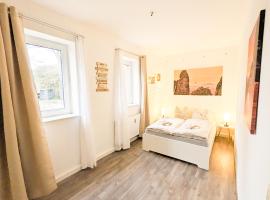 Urlaubsmagie Ferienwohnung Wiesengrün - direkt am Wanderweg - für 6P，位于塞布尼茨的酒店