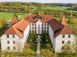 Hotel zur Lichtenburg，位于Ostheim的酒店