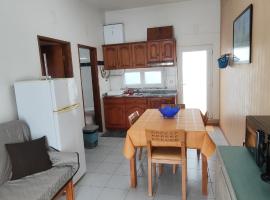 Small Beach House Praia da Tocha，位于托沙的酒店