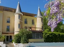 Appart'Hotel-Restaurant Castel Emeraude