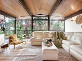 Bellevue Family-Friendly 4BR Home Near Issaquah