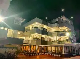 ZKB Twins Hotel