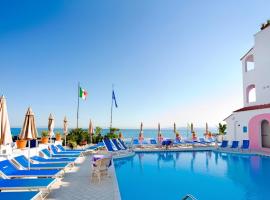 Hotel Solemare Beach & Beauty SPA，位于伊斯基亚波尔图的酒店