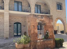 Villa Arneide bed and breakfast，位于托雷拉皮罗的酒店