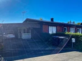 Gorgeous Home In Gullringen With Ethernet Internet