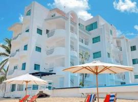 Best Western Plus Luna del Mar，位于曼萨尼约的酒店