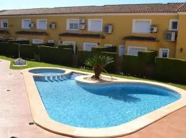 Casa moderna de 2 hab. con piscina en Els Poblets - ES-373-53