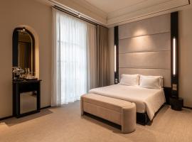 Sparano Palace - Luxury Maison，位于巴里的酒店